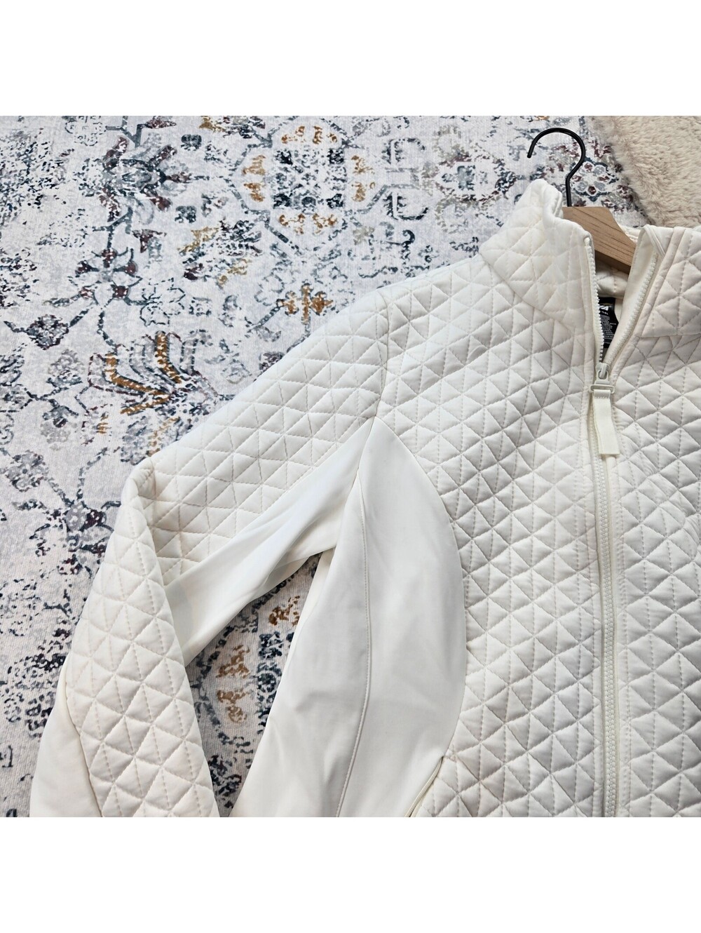 Avia White Quilted Fabric Zip Jacket Women Large L(12-14) - Picture 3 of 7